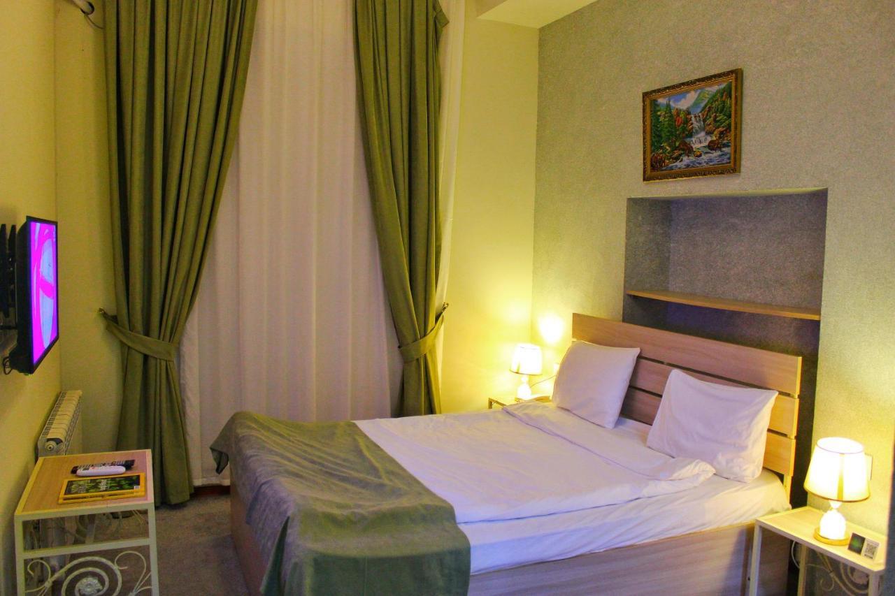 Antique Palace Baku Hotel ภายนอก รูปภาพ